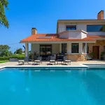 Villa Greenheart - Mediterranean Elegance In Nature *