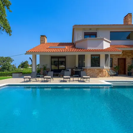 فيلة Greenheart - Mediterranean Elegance In Nature *