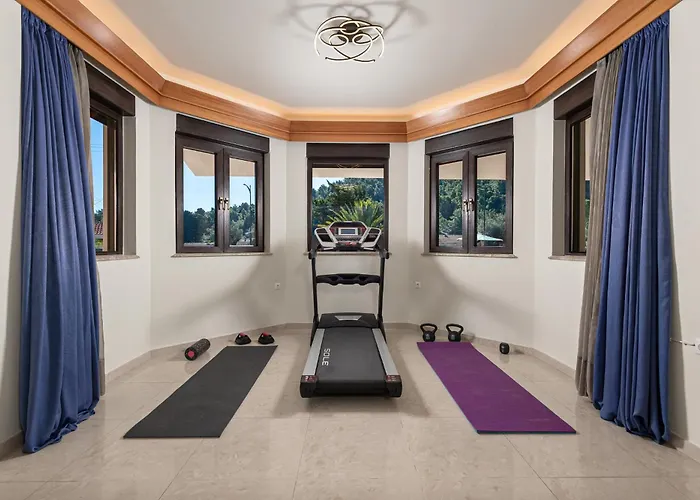 Greenheart - Mediterranean Elegance In Nature فيلة *