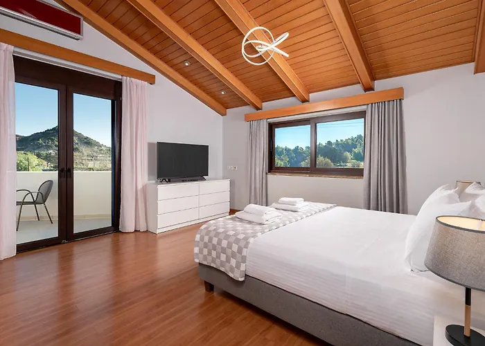 فيلة Greenheart - Mediterranean Elegance In Nature إياليسوس